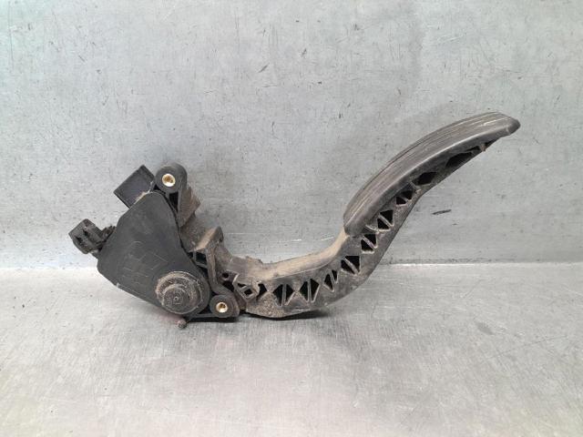 180020024R RENAULT Pedal del acelerador  disponible Ourense