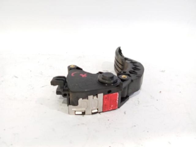 180020024R Pedal del acelerador  en stock Sabadell