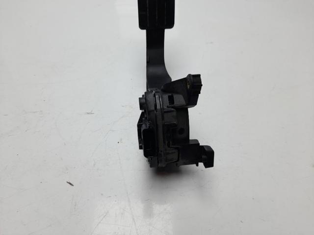 RENAULT 180022703R Pedal del acelerador  disponible España