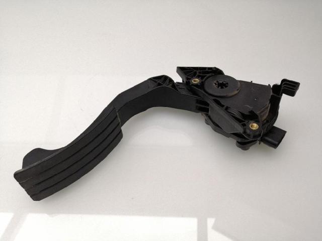 Potenciómetro pedal acelerador Renault DUSTER I desde 39,20 €