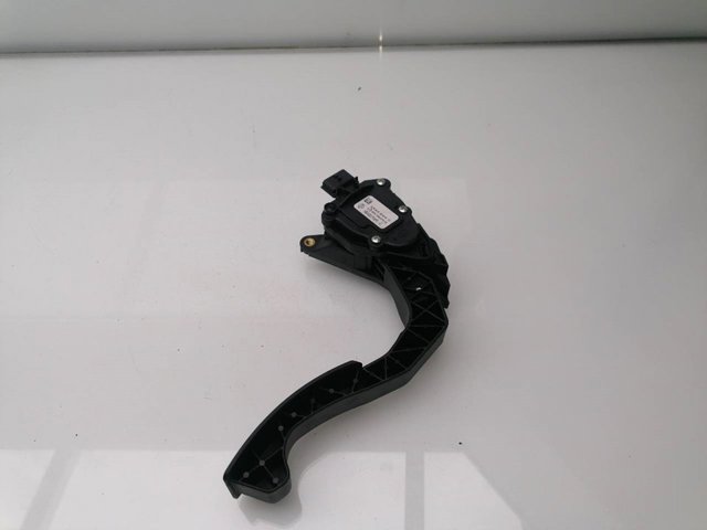 RENAULT 180022703R Pedal del acelerador  comprar en Albacete