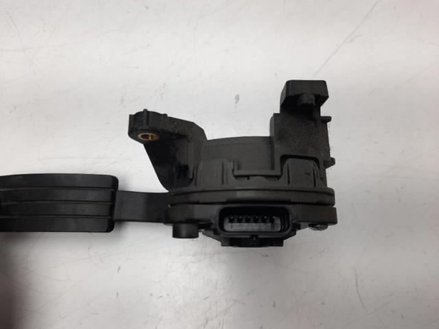 180022703R Pedal del acelerador  disponible Burgos