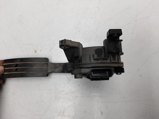180022703R Pedal del acelerador  disponible Burgos
