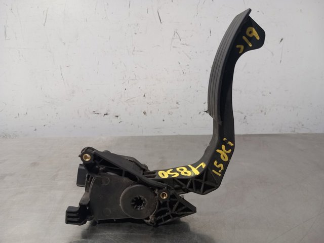 180022703RC RENAULT Pedal del acelerador  disponible Vigo