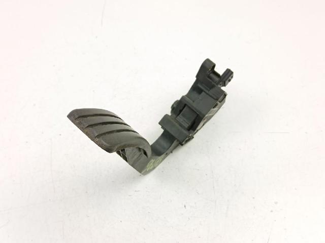 180023122R Pedal del acelerador  disponible Utrera