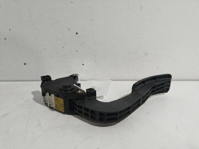 180023122R Pedal del acelerador  en stock Sabadell