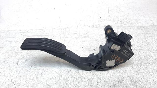 180023RA0B NISSAN Pedal del acelerador  disponible Alicante