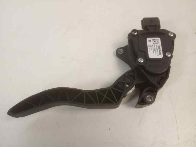 180024BA0B NISSAN Pedal del acelerador  en stock Córdoba
