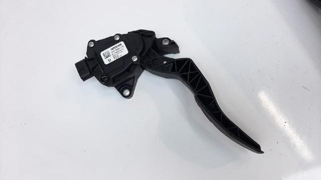 180024BA0B Pedal del acelerador  disponible Burgos