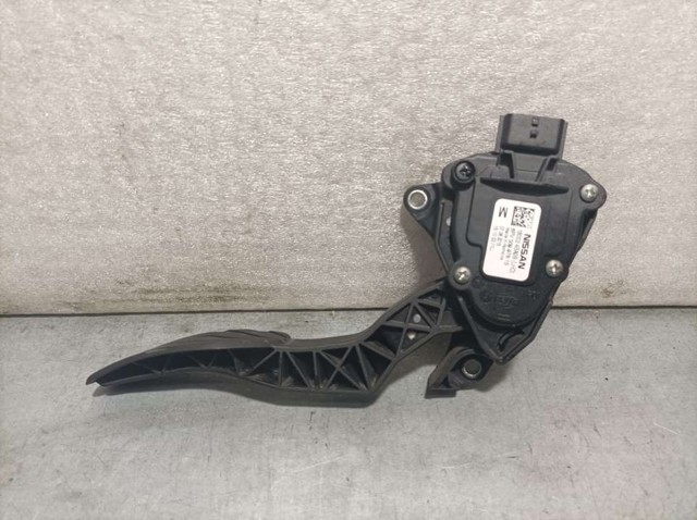 RENAULT 180024BA0B Pedal del acelerador  disponible España