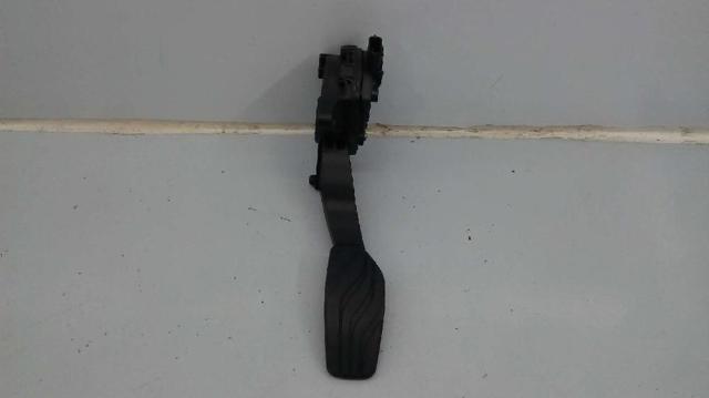 180024BA0B Pedal del acelerador  comprar en Reus