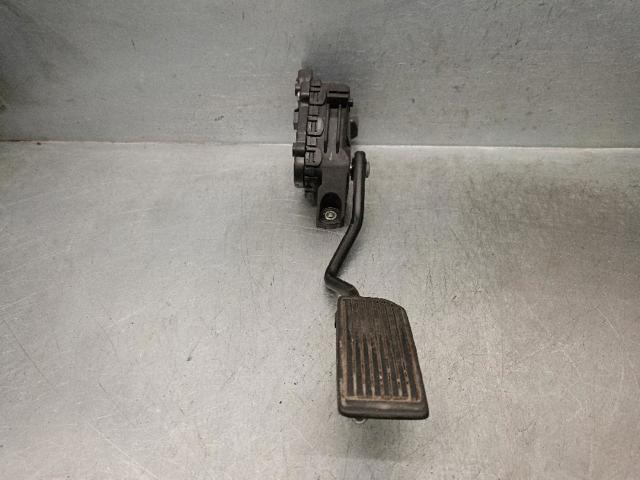 NISSAN 18002AU410 Pedal del acelerador  en stock Salamanca