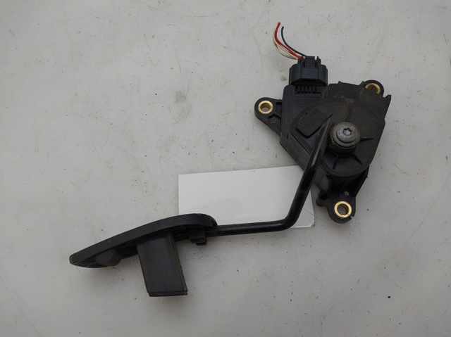 18002AX700 NISSAN Pedal del acelerador  disponible Ourense
