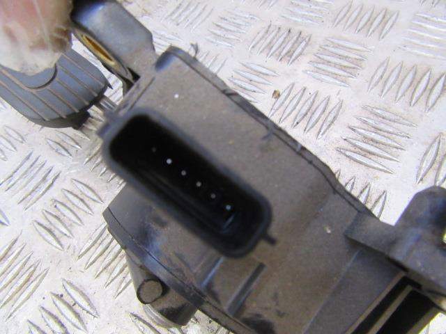 NISSAN 18002AX700 Pedal del acelerador  disponible España
