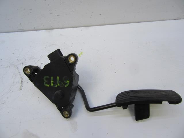 18002AX700 NISSAN Pedal del acelerador  disponible Alicante