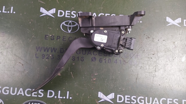 18002EA000 Pedal del acelerador  en stock Castellón