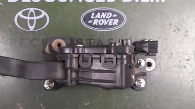 18002EA000 Pedal del acelerador comprar Sevilla