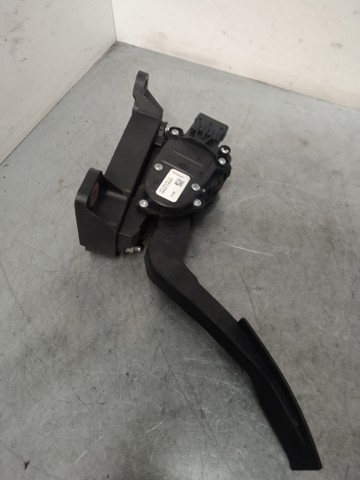 Pedal de acelerador Nissan Navara D40