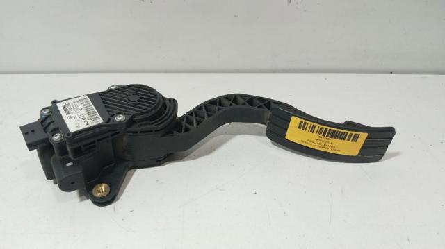 180050001R Pedal del acelerador  disponible Málaga