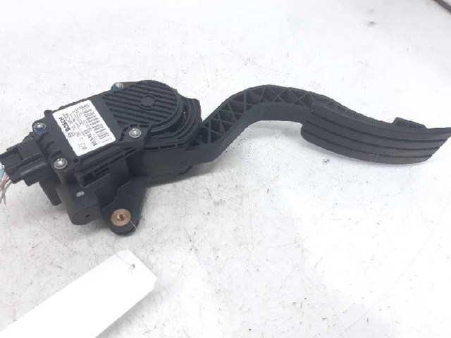 180050001R Pedal del acelerador comprar Girona