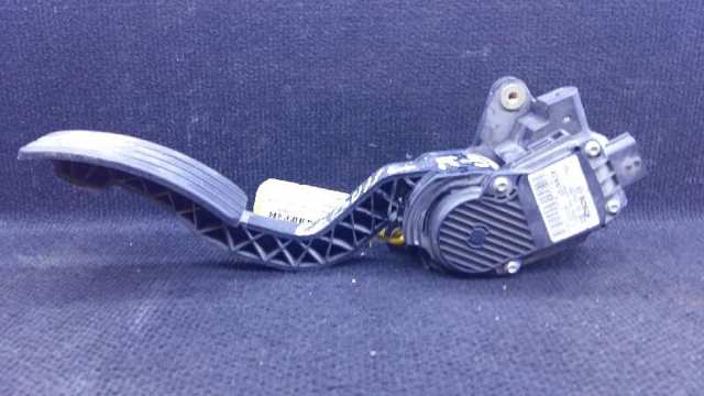 180050001R Renault (RVI)