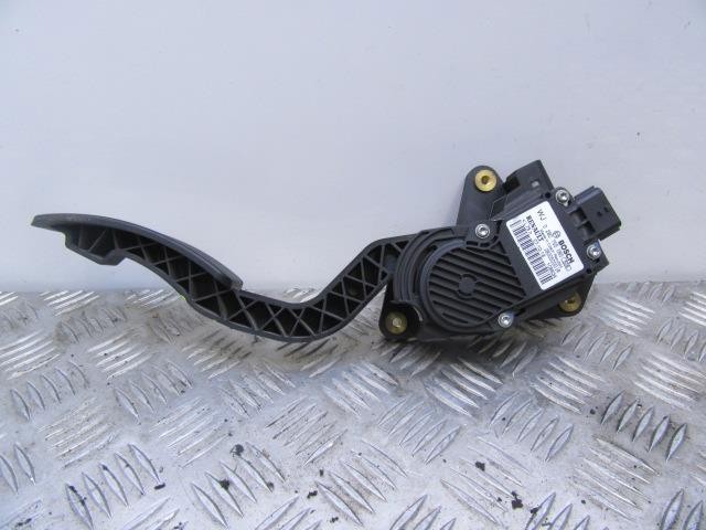 180050001R RENAULT Pedal del acelerador comprar Bilbao