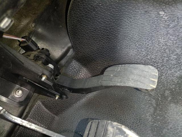 180107523R Pedal del acelerador  en stock Granada