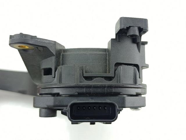 RENAULT 180108467R Pedal del acelerador comprar Barcelona