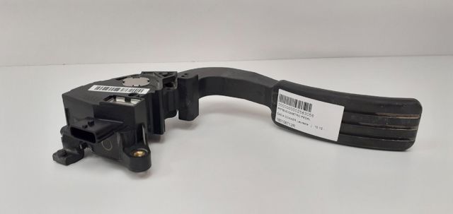 180108712R Pedal del acelerador  en stock Sabadell