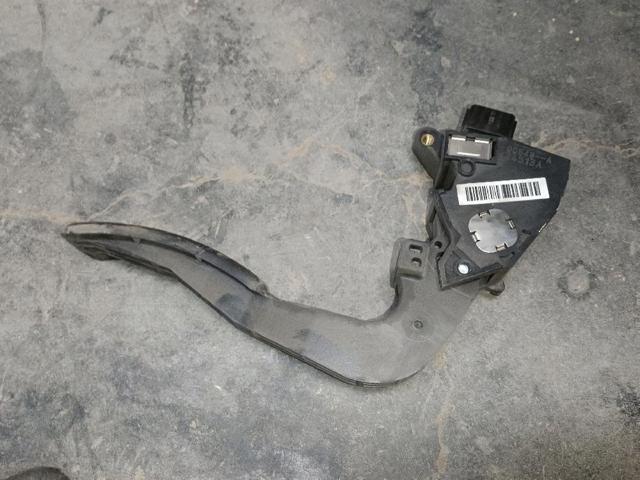 180108712R Pedal del acelerador  disponible Utrera