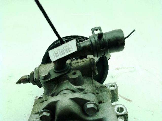 FORD 1805241 Bomba de dirección asistida  comprar en Murcia