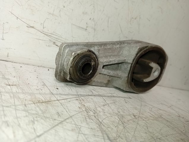 1806A6 Soporte de motor trasero  en stock Sabadell