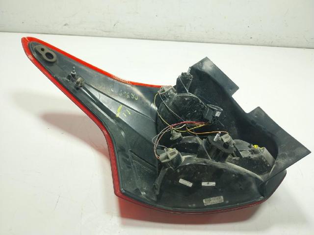 1825318 FORD Piloto trasero derecho comprar Alcalá