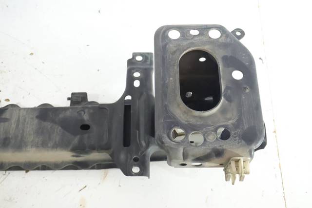 Refuerzo paragolpes delantero Ford Fiesta VI (CB1)