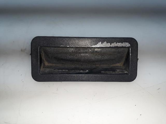 FORD 1857333 Botón de accionamiento del cierre de la tapa del maletero (puerta trasera 3/5)  en stock Salamanca