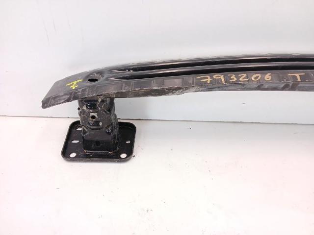 Refuerzo paragolpes trasero Ford Focus 3 CB8