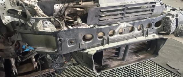 1860770 Refuerzo de parachoques delantero  comprar en Pontevedra
