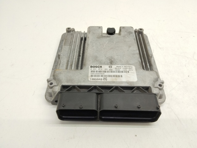 Módulo de control del motor (ECU) 1860A906 Mitsubishi