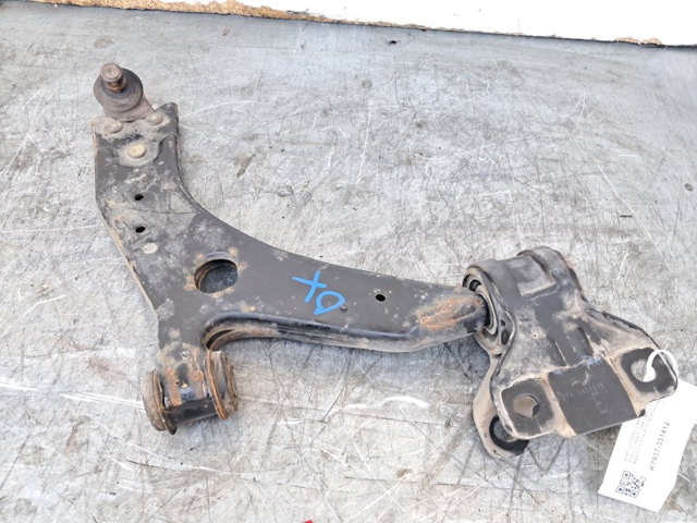 1866068 Brazo inferior derecho de la suspensión delantera comprar Sevilla