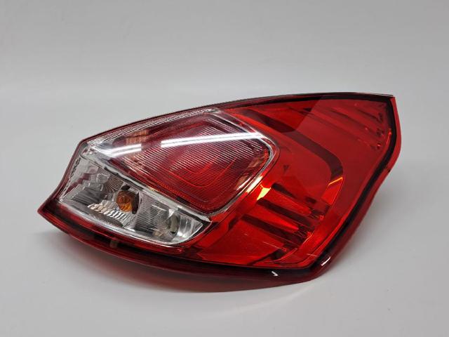 1877010 FORD Piloto trasero derecho  comprar en Jaén