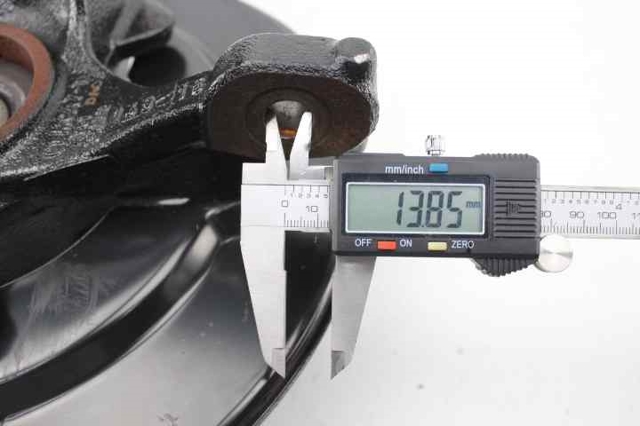 FORD 1882874 Mangueta delantera derecha comprar Barcelona