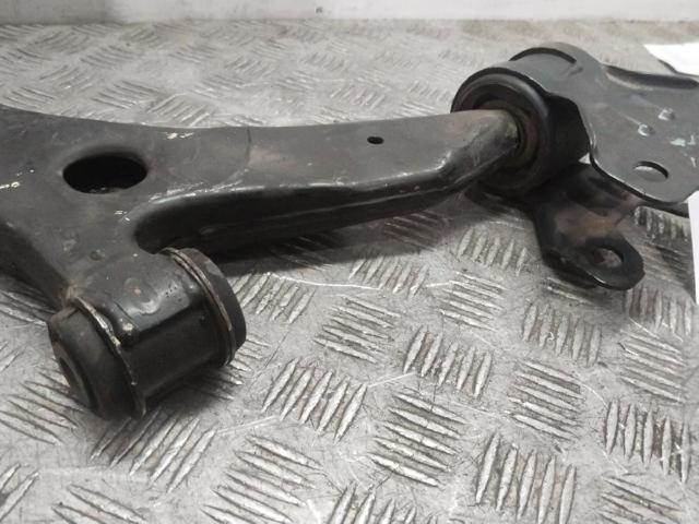 FORD 1889405 Brazo inferior derecho de la suspensión delantera comprar Barcelona