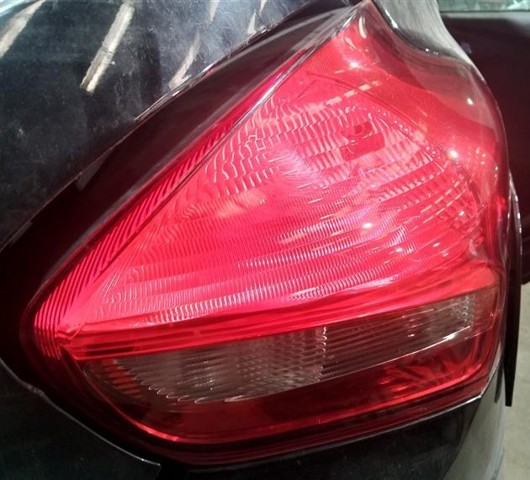 FORD 1893908 Piloto trasero derecho  en stock Valencia