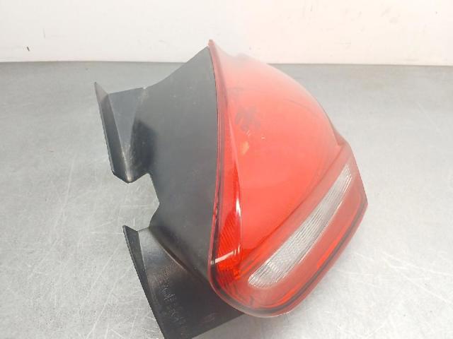 1893908 FORD Piloto trasero derecho  disponible Alicante