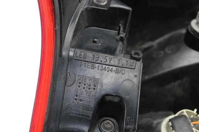 1893908 Piloto trasero derecho  en stock Granada