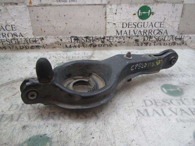 FORD 1894049 Brazo inferior trasero izquierdo/derecho  en stock Salamanca