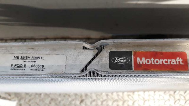 FORD 1897406 Radiador de refrigeración del motor  disponible España