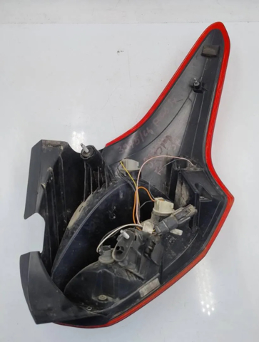 1906355 Piloto trasero izquierdo  disponible Utrera
