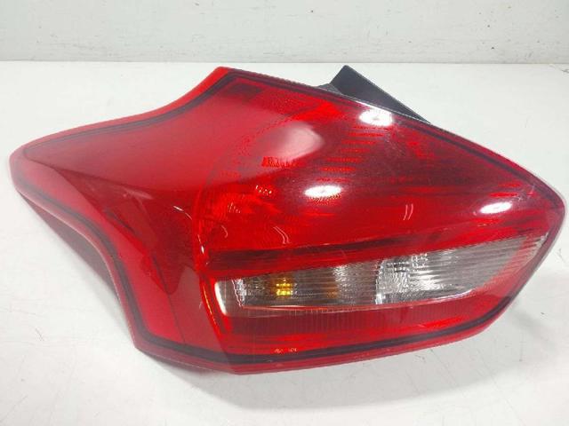 FORD 1906355 Piloto trasero izquierdo  en stock Terrassa