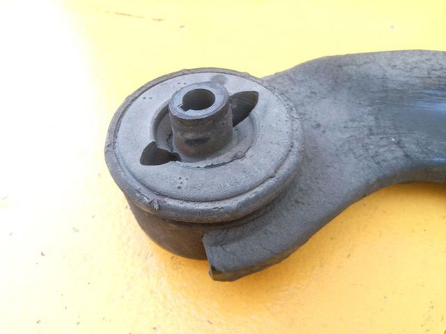 FORD 1909998 Brazo inferior izquierdo de la suspensión delantera  en stock Valencia